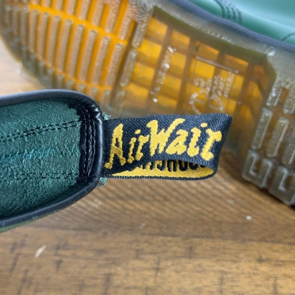 Dr. Martens Boots Mens 10 Green 1460 Smooth Leather Combat Punk Grunge 90s